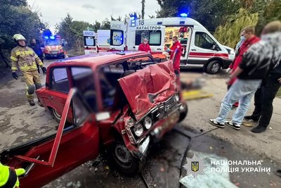 На Черкащині унаслідок аварії загинув пасажир автівки, водій — у реанімації На Черкащині унаслідок аварії загинув пасажир автівки, водій — у реанімації