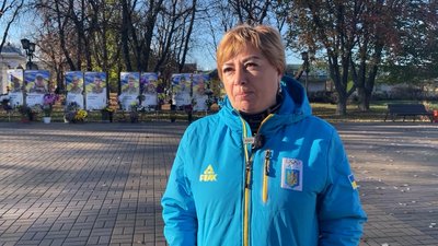 На стадіоні у Прилуках завершують облаштування бігових доріжок за 12 мільйонів гривень На стадіоні у Прилуках завершують облаштування бігових доріжок за 12 мільйонів гривень