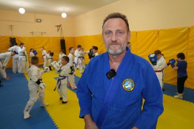 Тренуються під обстрілами: як херсонські діти здобувають перемоги у спорті Тренуються під обстрілами: як херсонські діти здобувають перемоги у спорті
