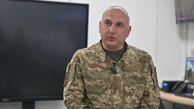 "Зараз важко — буде легше в бою": як курсанти готуються до фронту "Зараз важко — буде легше в бою": як курсанти готуються до фронту