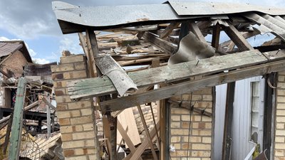 Наслідки обстрілу Олексієво-Дружківка Донецька область 19 травня 2025 рік Наслідки обстрілу Олексієво-Дружківка Донецька область 19 травня 2025 рік