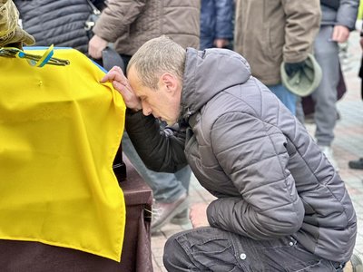 Із загиблим Володимиром Овсійчуком попрощались у Рівному