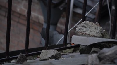 "Інколи дуже страшно, буває, що падає". центрі Дніпра руйнується надбудова на об’єкті культурної спадщини "Інколи дуже страшно, буває, що падає". центрі Дніпра руйнується надбудова на об’єкті культурної спадщини