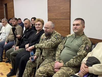 Ветерани війни з Полтавщини отримали чергові сертифікати на житло Ветерани війни з Полтавщини отримали чергові сертифікати на житло