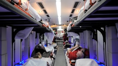 "Була особа, яка дзвонила 247 разів за 2 дні". Як на Дніпропетровщині працюють бригади екстреної допомоги "Була особа, яка дзвонила 247 разів за 2 дні". Як на Дніпропетровщині працюють бригади екстреної допомоги