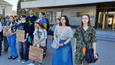 У Луцьку мітингували проти нового Цивільного кодексу У Луцьку мітингували проти нового Цивільного кодексу