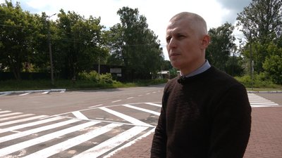 У Чернігові ветеран хоче оскаржити постанову патрульних та вимагає стягнути 1 млн грн моральної шкоди У Чернігові ветеран хоче оскаржити постанову патрульних та вимагає стягнути 1 млн грн моральної шкоди