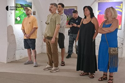 Від оригіналів до сучасних переосмислень викраденої музейної колекції: в Одесі триває виставка «Херсон: не/вкрадене» Від оригіналів до сучасних переосмислень викраденої музейної колекції: в Одесі триває виставка «Херсон: не/вкрадене»