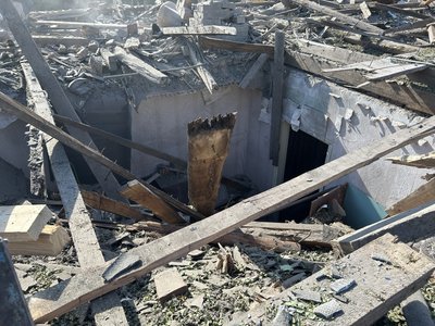 У Козельщинській ТГ на Полтавщині через обстріл родину завалило у будинку У Козельщинській ТГ на Полтавщині через обстріл родину завалило у будинку