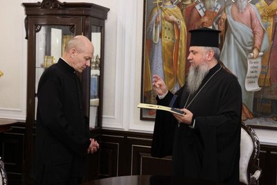 Хрестив бійців під обстрілами: історія священника, який обороняв Маріуполь та потрапив у полон Хрестив бійців під обстрілами: історія священника, який обороняв Маріуполь та потрапив у полон