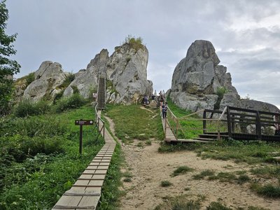 Тустань Тустань
