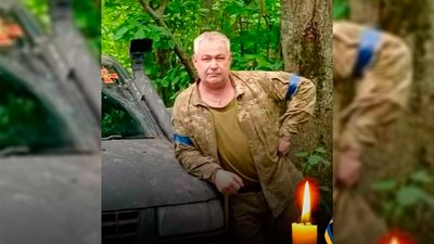 Молодший сержант Ігор Колєнченко, з яким попрощалися у Коропі на Чернігівщині 21 липня 2024 року Молодший сержант Ігор Колєнченко, з яким попрощалися у Коропі на Чернігівщині 21 липня 2024 року