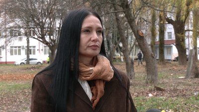"Я вдячна мамі за життя": у Чернігові попрощалися із найстаршою матір’ю України Валентиною Підвербною "Я вдячна мамі за життя": у Чернігові попрощалися із найстаршою матір’ю України Валентиною Підвербною