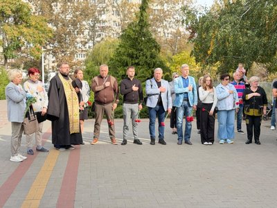 «Був надійним побратимом»: на Одещині відкрили меморіальну дошку загиблому захиснику «Був надійним побратимом»: на Одещині відкрили меморіальну дошку загиблому захиснику