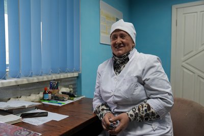 Будинки для переселенців, магазини "на колесах", автобуси та мобільне УЗД: життя Хмелівської громади Будинки для переселенців, магазини "на колесах", автобуси та мобільне УЗД: життя Хмелівської громади