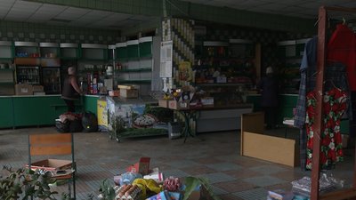 Продавчиню привалило бетонними плитами: що відомо про атаку РФ по магазину в Понорницькій громаді на Чернігівщині Продавчиню привалило бетонними плитами: що відомо про атаку РФ по магазину в Понорницькій громаді на Чернігівщині