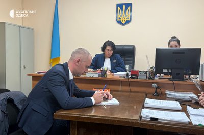 У справі ексвійськкома Борисова в Одесі знову перерва: він у лікарні, адвокати не прийшли У справі ексвійськкома Борисова в Одесі знову перерва: він у лікарні, адвокати не прийшли
