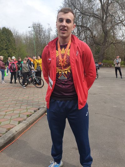 У Хмельницькому відбувся благодійний забіг на підтримку військовослужбовців У Хмельницькому відбувся благодійний забіг на підтримку військовослужбовців