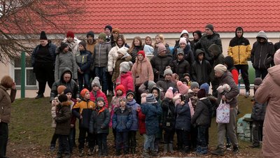 Не лякає довга дорога та небезпека: шведський волонтер привіз гуманітарну допомогу інтернату Черкащини Не лякає довга дорога та небезпека: шведський волонтер привіз гуманітарну допомогу інтернату Черкащини