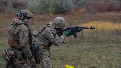 тренування навчання 56 окрема мотопіхотна Маріупольська бригада бійці новобранці Донецька область тренування навчання 56 окрема мотопіхотна Маріупольська бригада бійці новобранці Донецька область
