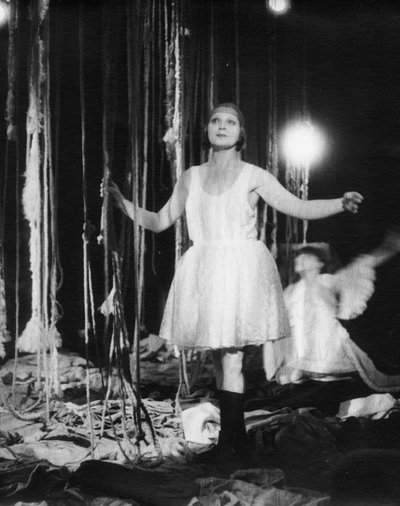 Вистава "Маклена Граса", режисер — Степан Пасічник, 1993 рік Вистава "Маклена Граса", режисер — Степан Пасічник, 1993 рік