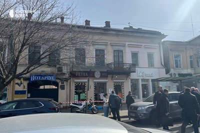 У центрі Одеси вбили чоловіка: повідомляють, що це громадський діяч Демʼян Ганул У центрі Одеси вбили чоловіка: повідомляють, що це громадський діяч Демʼян Ганул