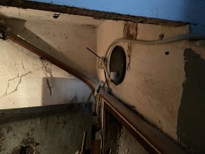 У Миколаєві добровольче формування ремонтує бомбосховище для жителів багатоповерхівки У Миколаєві добровольче формування ремонтує бомбосховище для жителів багатоповерхівки
