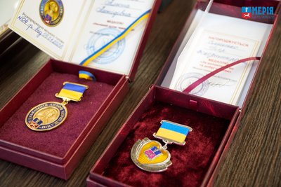 У Черкасах бійців ДФТГ та комунальників відзначили нагородами