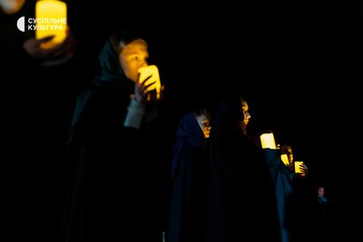 на фестивалі Гогольфест у Запоріжжі відкрили звукову інсталяцію "Дерево Пам'яті"
