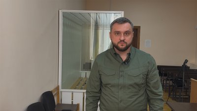 "Більше хліба — менше мʼяса": судять начальницю їдальні навчального центру "Десна" на Чернігівщині "Більше хліба — менше мʼяса": судять начальницю їдальні навчального центру "Десна" на Чернігівщині