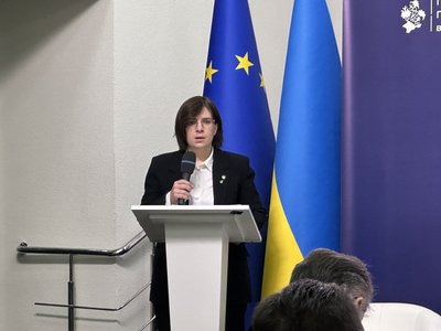 "Потрібно зняти всі перепони для повернення людей з Криму" — Олексій Рябикін "Потрібно зняти всі перепони для повернення людей з Криму" — Олексій Рябикін