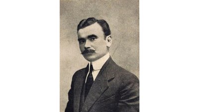 Birinci Qurultay: qadın yolbaşçı, öz Konstitutsiyası ve mustaqil devletniñ ilân etilmesi Birinci Qurultay: qadın yolbaşçı, öz Konstitutsiyası ve mustaqil devletniñ ilân etilmesi