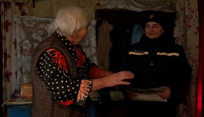 Щоб піч не стала причиною пожежі: черкаські рятувальники провели рейд Щоб піч не стала причиною пожежі: черкаські рятувальники провели рейд