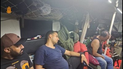 РФ атакувала БпЛА іноземне судно в Чорному морі: членів екіпажу евакуювали військові моряки РФ атакувала БпЛА іноземне судно в Чорному морі: членів екіпажу евакуювали військові моряки