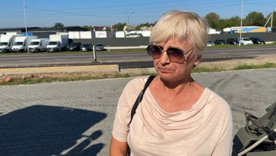 «Хоч би дійти живою»: мешканці села під Луцьком домоглися облаштування зупинок та «зебри»