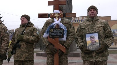 З військовими Миколою Стрибулевичем та Павлом Бедіним попрощалися у Рівному З військовими Миколою Стрибулевичем та Павлом Бедіним попрощалися у Рівному