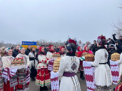 День Соборності, короваї, національний стрій День Соборності, короваї, національний стрій