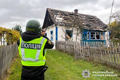 Жінка була поранена під час повітряної атаки 9 жовтня на Рівненщині Жінка була поранена під час повітряної атаки 9 жовтня на Рівненщині