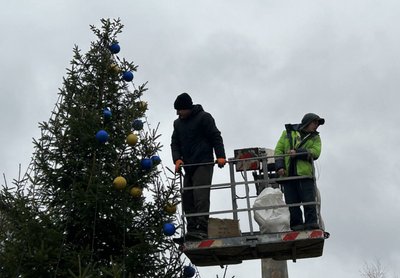 У Золотоноші прикрасили новорічну ялинку