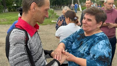 "Як дітей відпускаємо, як ластівок". З психоневрологічного інтернату на Дніпропетровщині евакуювали майже 200 підопічних