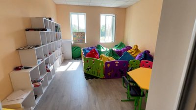 Хор, волонтерство та дитяче дозвілля: жителі Нової Басані на Чернігівщині збираються у приміщенні місцевої бібліотеки Хор, волонтерство та дитяче дозвілля: жителі Нової Басані на Чернігівщині збираються у приміщенні місцевої бібліотеки