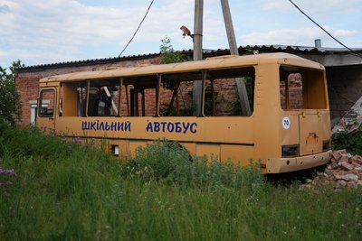 Розбитий шкільний автобус Розбитий шкільний автобус