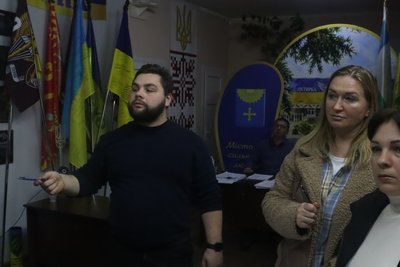 В Охтирці на громадських слуханнях обговорили проєкт Статуту громади: з 18 блоків пропозицій підтримали три В Охтирці на громадських слуханнях обговорили проєкт Статуту громади: з 18 блоків пропозицій підтримали три