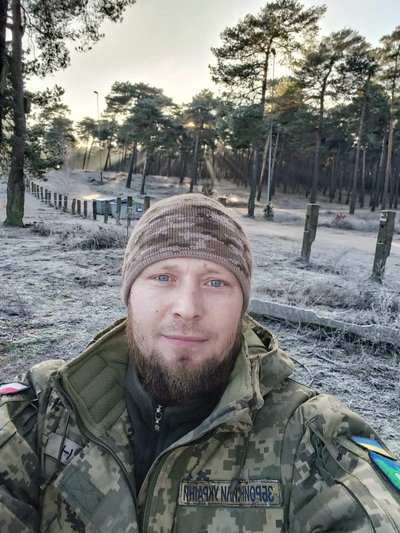 "Казав, що найбільше хоче встигнути побачити донечку". Історія буковинки, яка вагітною втратила чоловіка на фронті "Казав, що найбільше хоче встигнути побачити донечку". Історія буковинки, яка вагітною втратила чоловіка на фронті