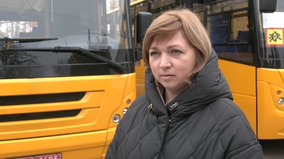 Спецавтобуси для школярів отримали три громади Чернігівщини Спецавтобуси для школярів отримали три громади Чернігівщини