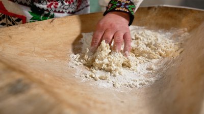 Українська затірка з Рівненщини: старовинний рецепт страви від господині з Кутянки Українська затірка з Рівненщини: старовинний рецепт страви від господині з Кутянки