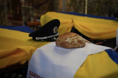 У Черкасах попрощалися із чотирма поліцейськими У Черкасах попрощалися із чотирма поліцейськими