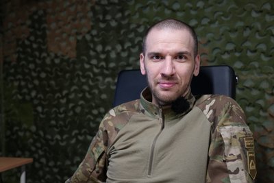 Військовий «Хартії» «Рест» Військовий «Хартії» «Рест»