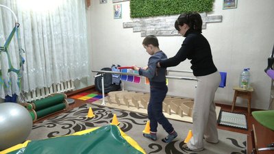 Як живуть діти, евакуйовані із Запоріжжя на Рівненщину Як живуть діти, евакуйовані із Запоріжжя на Рівненщину