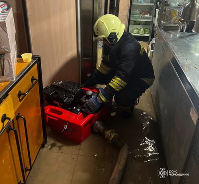 Черкащину підтопило: синоптики прогнозують нову хвилю опадів Черкащину підтопило: синоптики прогнозують нову хвилю опадів